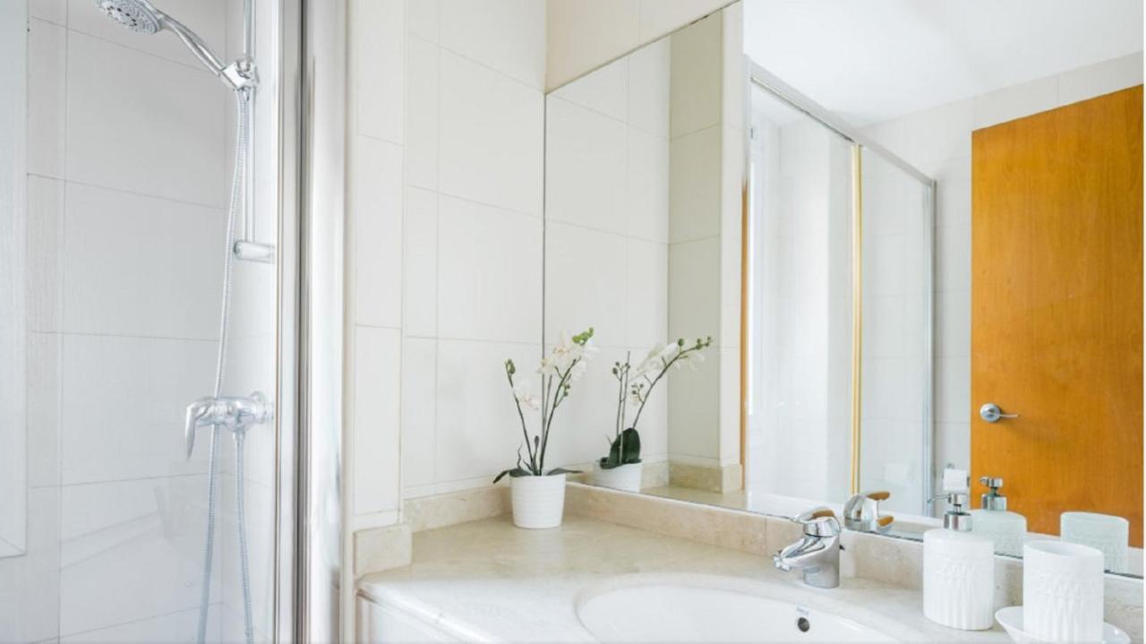 TianaBonito Duplex Con Piscina En Barcelona&Playa公寓 外观 照片
