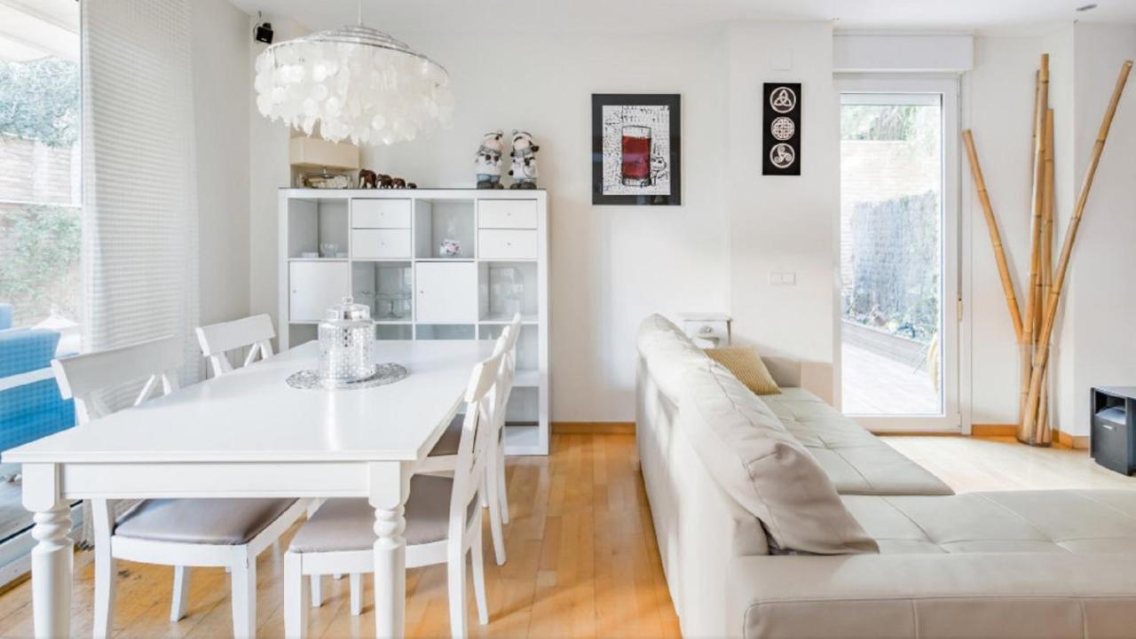 TianaBonito Duplex Con Piscina En Barcelona&Playa公寓 外观 照片